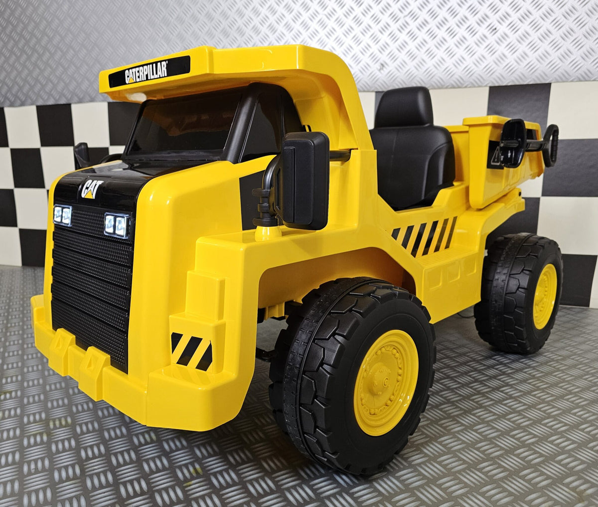 Caterpillar Kids Dump Truck – 12V