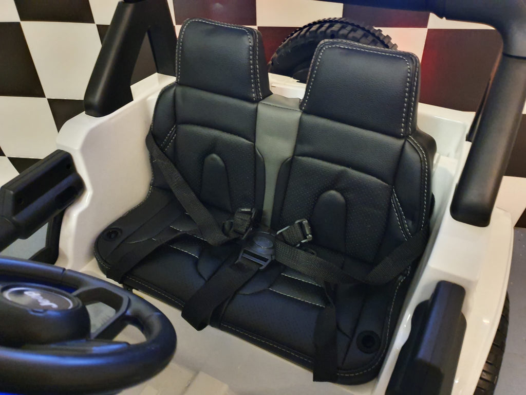 Jeep Wrangler 4x4 Kids Ride-On – 12V White