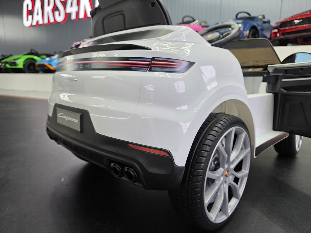 Porsche Cayenne 1-Seater Kids Ride-On – 12V White