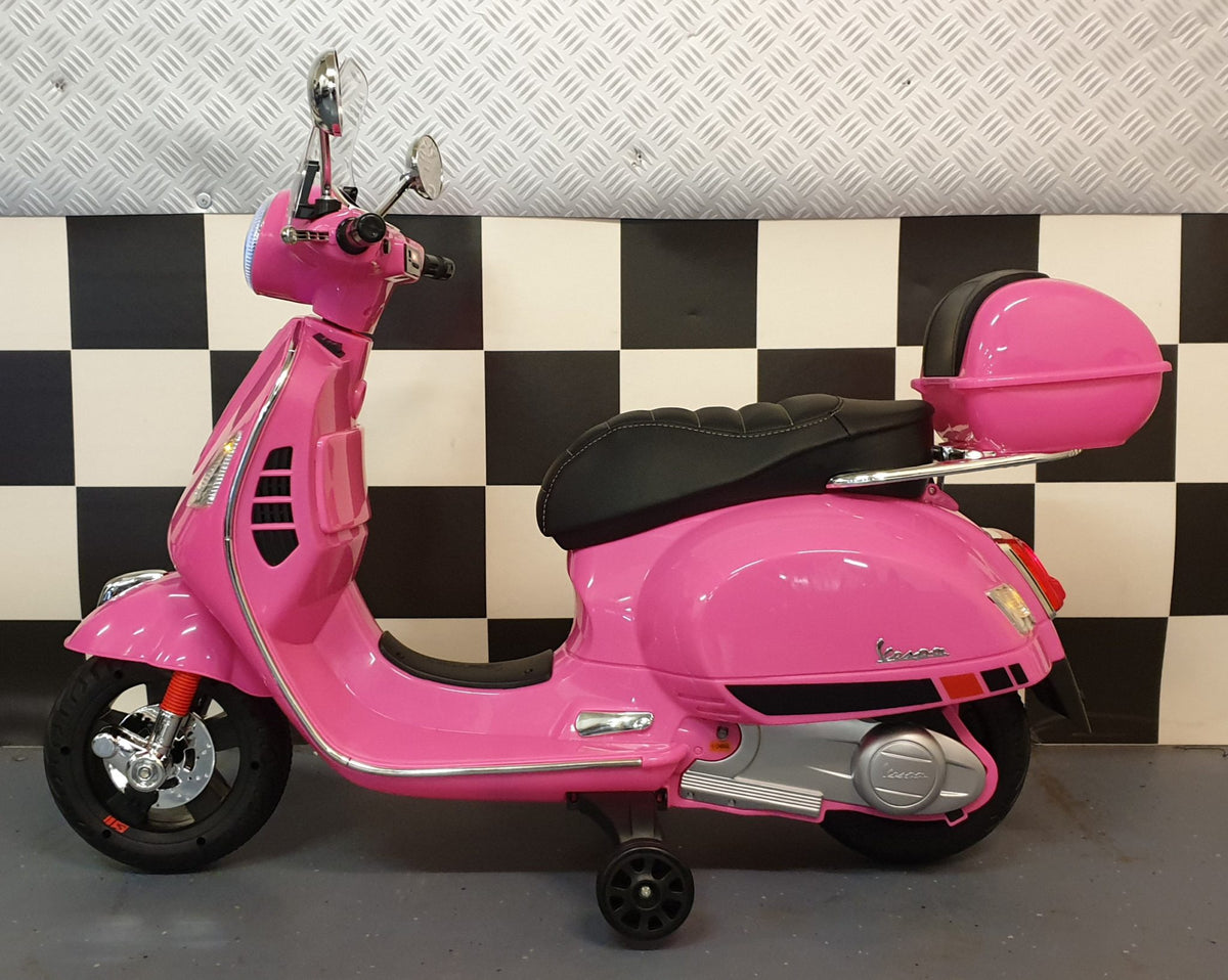 Vespa GTS Kids Scooter – 12V Pink